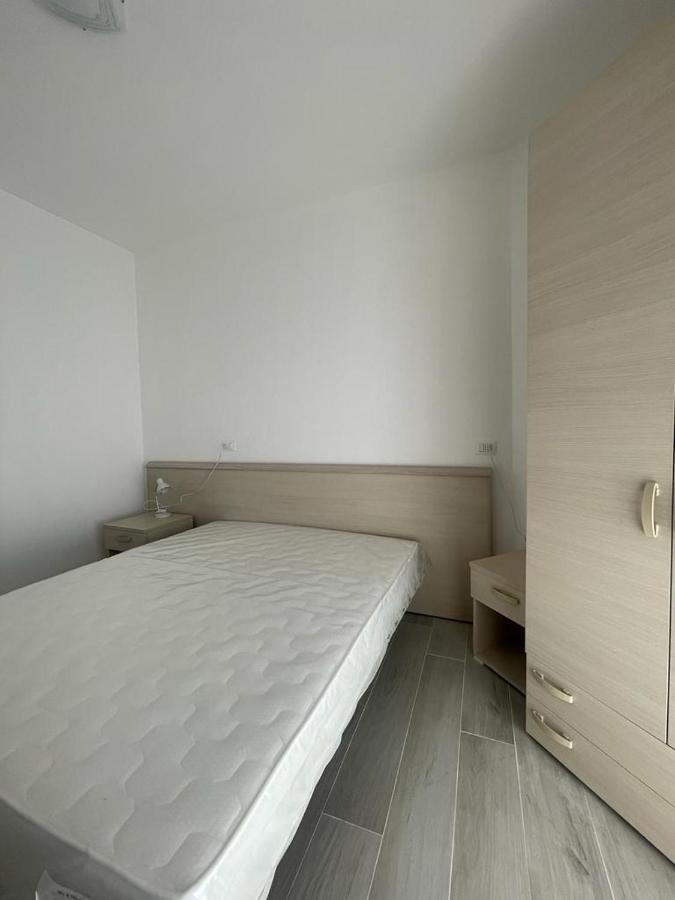 Residence Apollo - Walterigato Apartments Solo Per Famiglie Лидо ди Йезоло Екстериор снимка